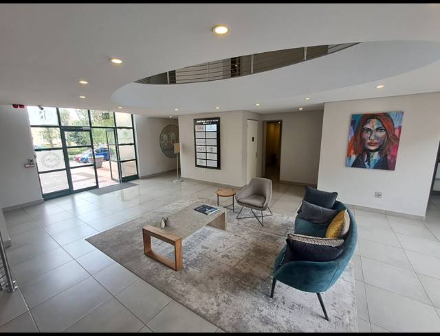 140M² OFFICE TO LET IN DUNKELD WEST